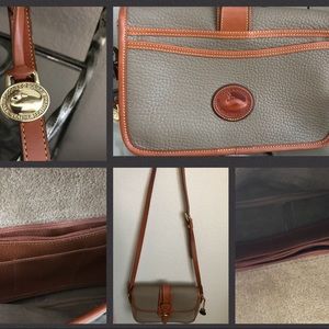 Dooney & Bourke tan body crossover purse.